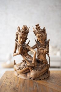 Sanskrit poem on Ramayana – read in reverse becomes Mahabharata!